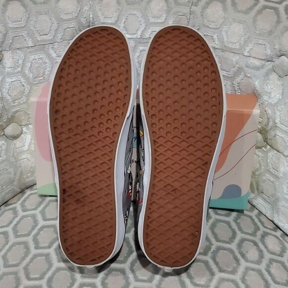 Vans x Disney Mickey Mouse Sneakers Mens Size 12 - Picture 12 of 12